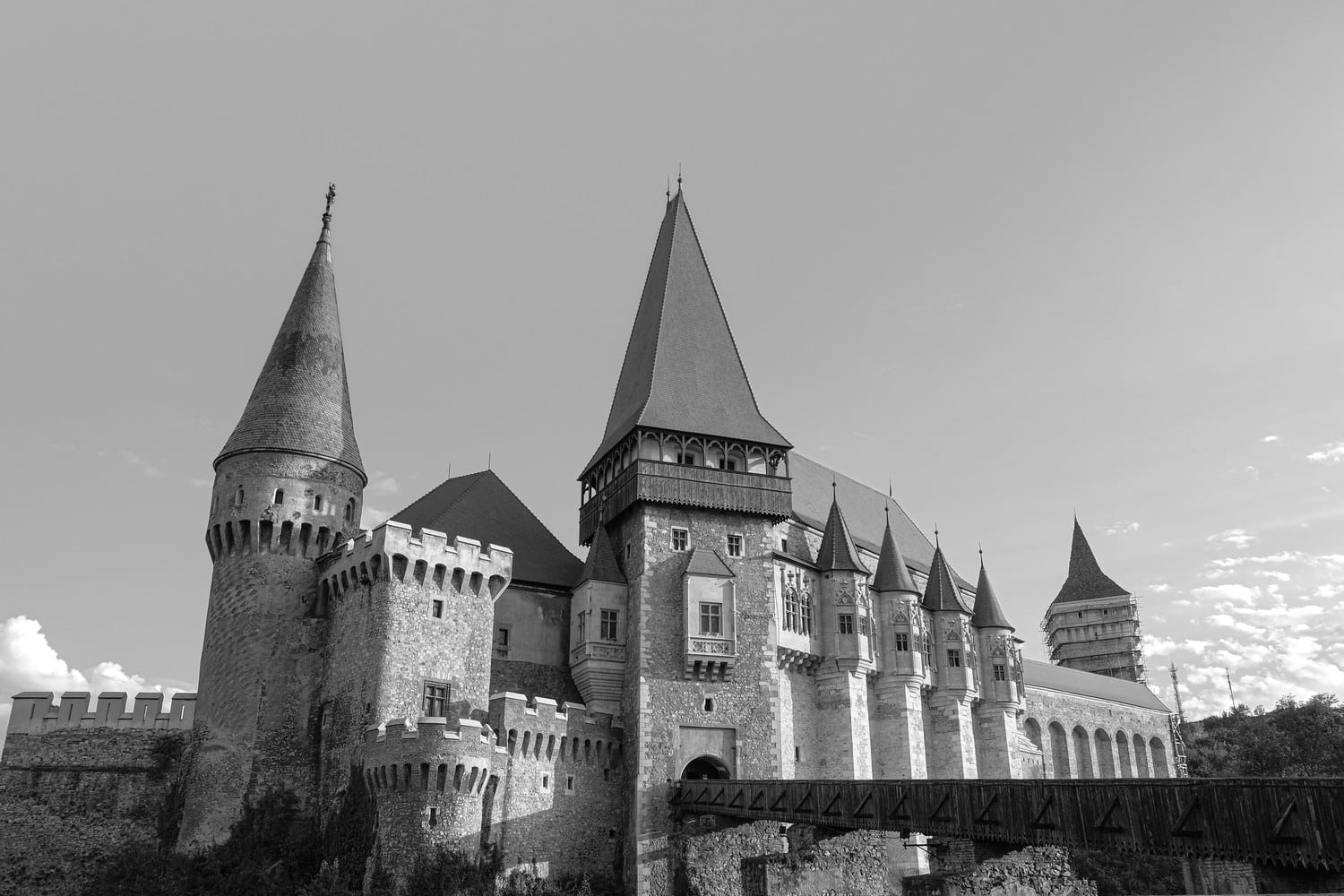 Vue extérieure du château de Hunedoara