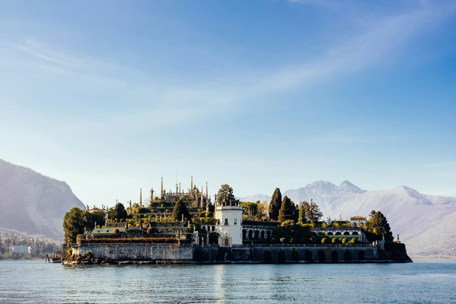 Paysage typique des lacs italiens