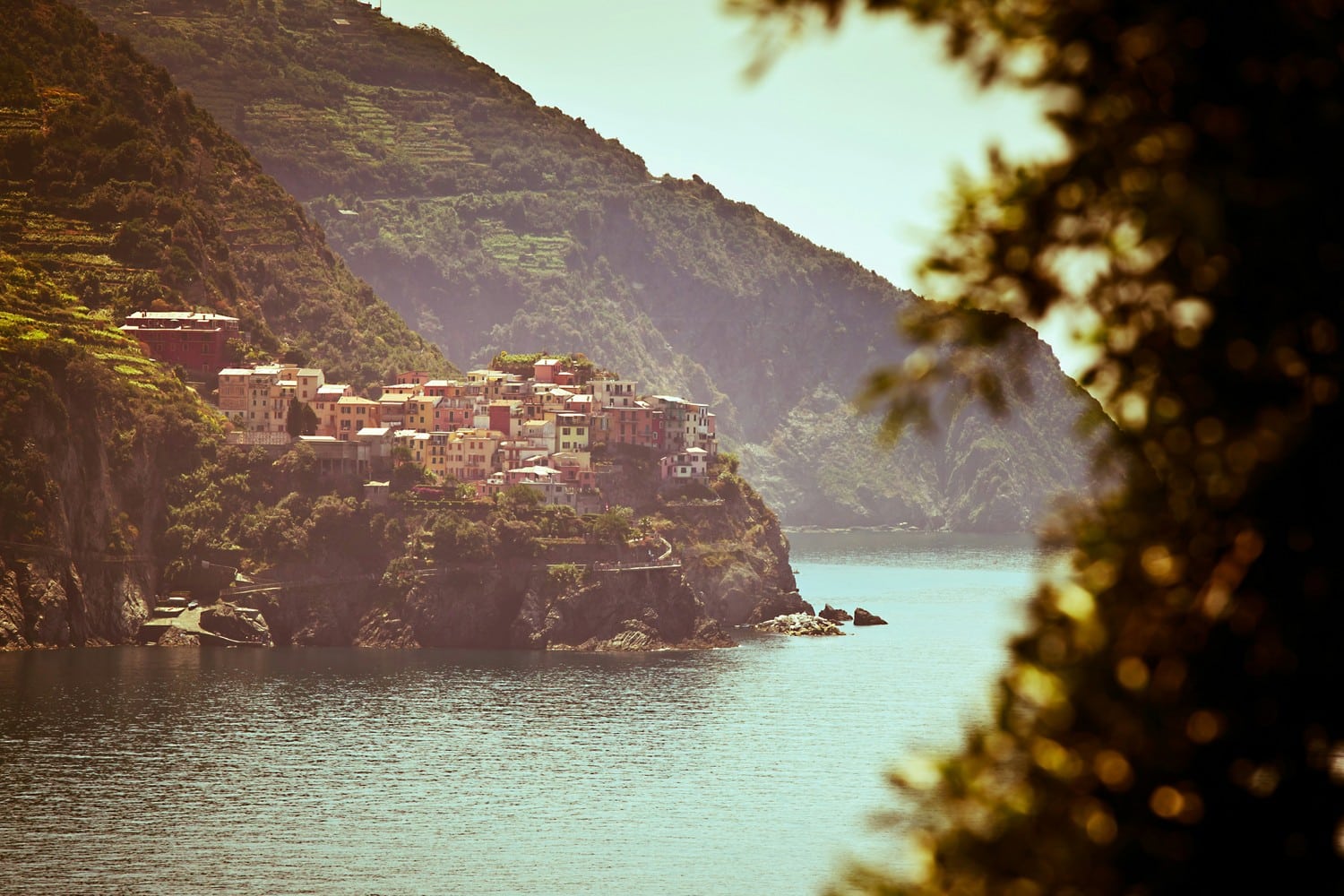 Vue panoramique des villages colorés des Cinque Terre.