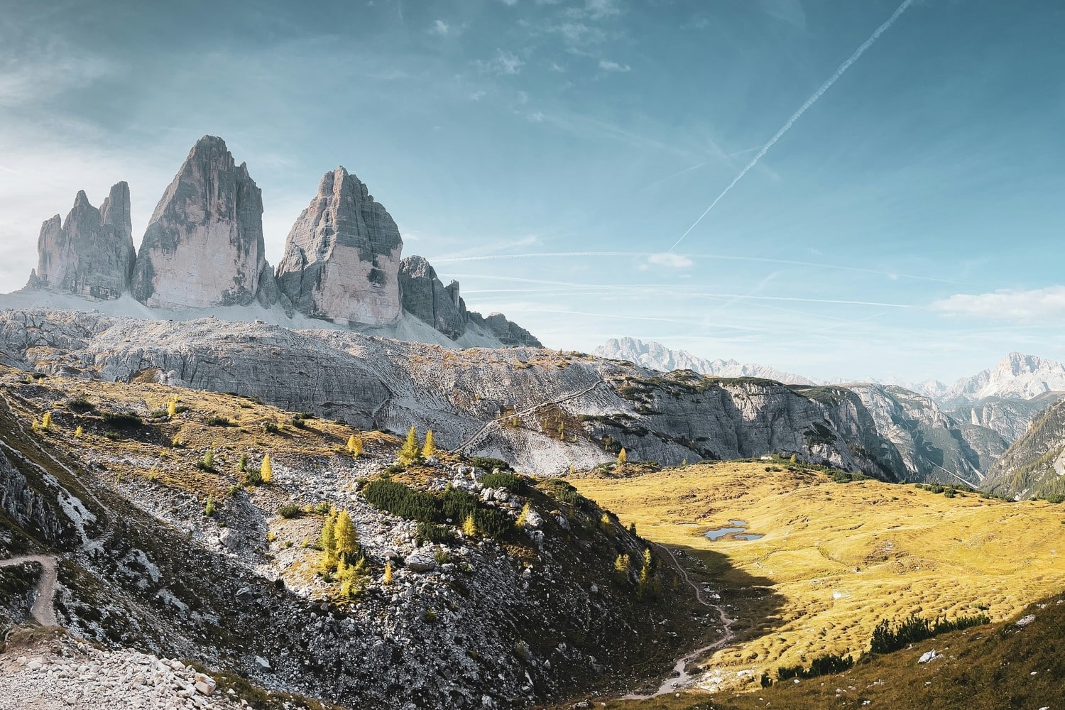 Photo des montagnes des Dolomites en Italie.
