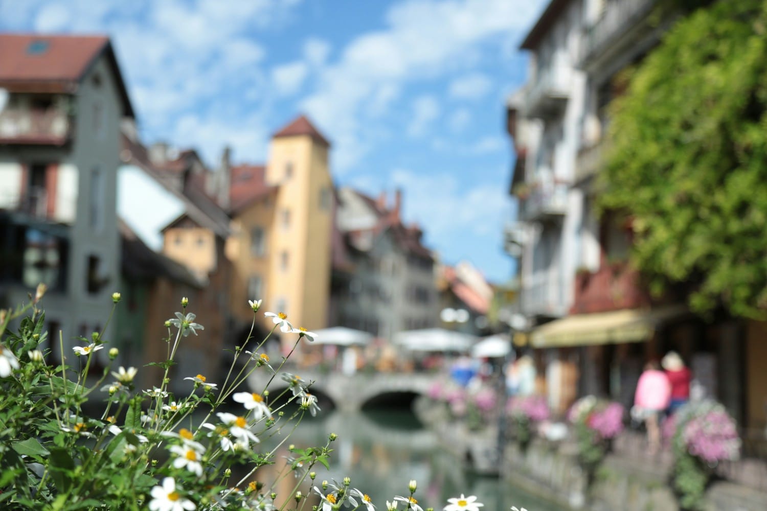 Vue de la vieille ville d'Annecy, surnommée la Venise des Alpes.
