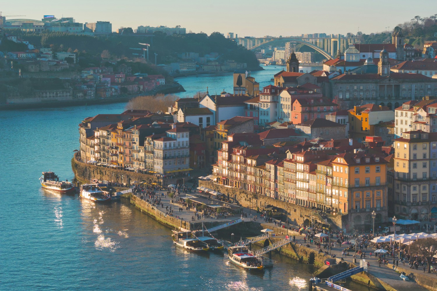 Vue de la Ribeira à Porto