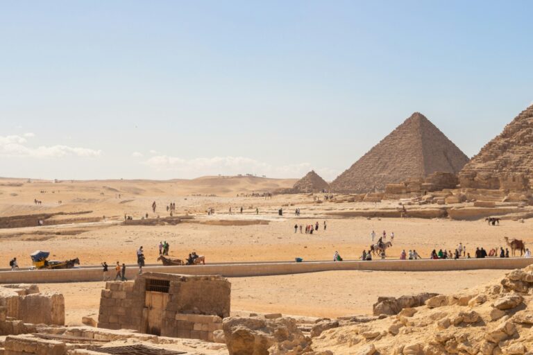 Visiter l&rsquo;Égypte : guide complet entre trésors pharaoniques et plages de la Mer Rouge