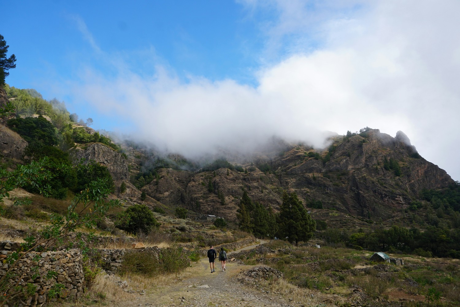 Paysage montagneux spectaculaire de l'île de Santo Antão au Cap-Vert