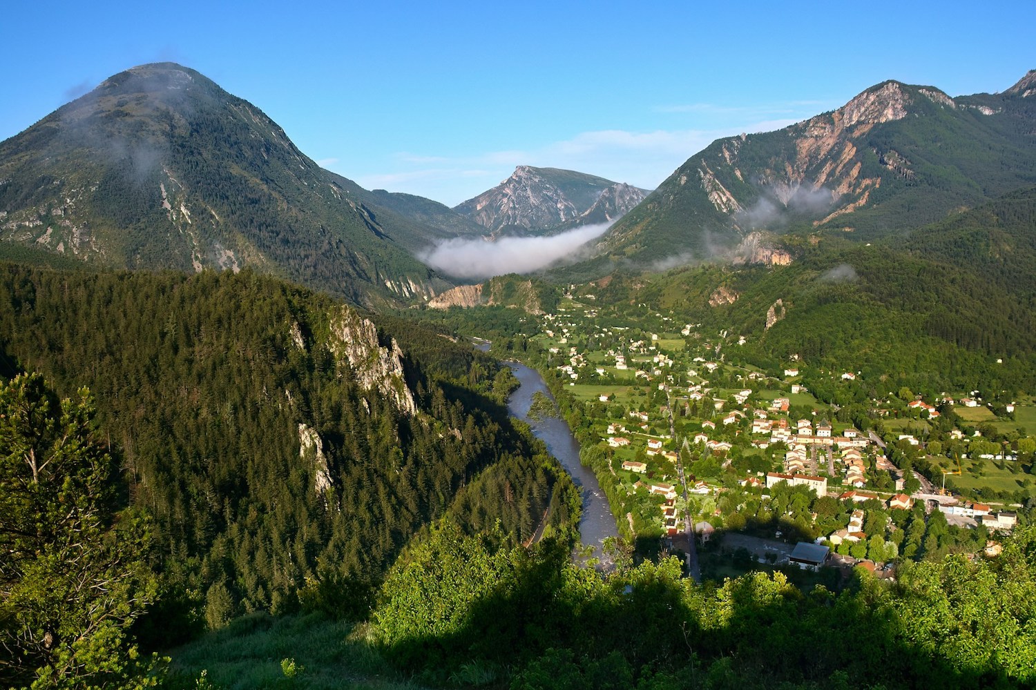 Les 5 lacs du Verdon : guide comparatif pour trouver votre coin de baignade idéal