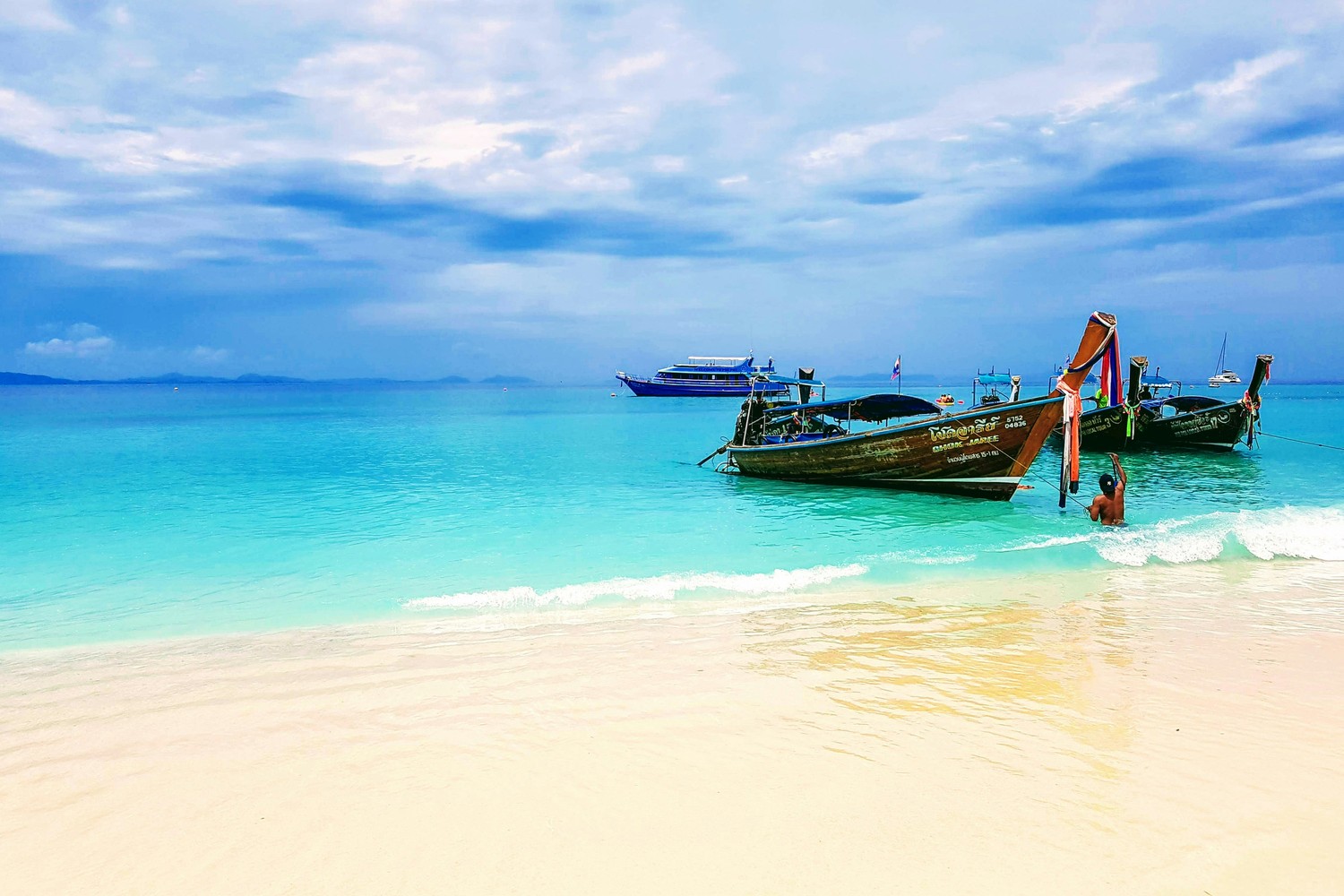 Plage paradisiaque à Phuket en Thaïlande