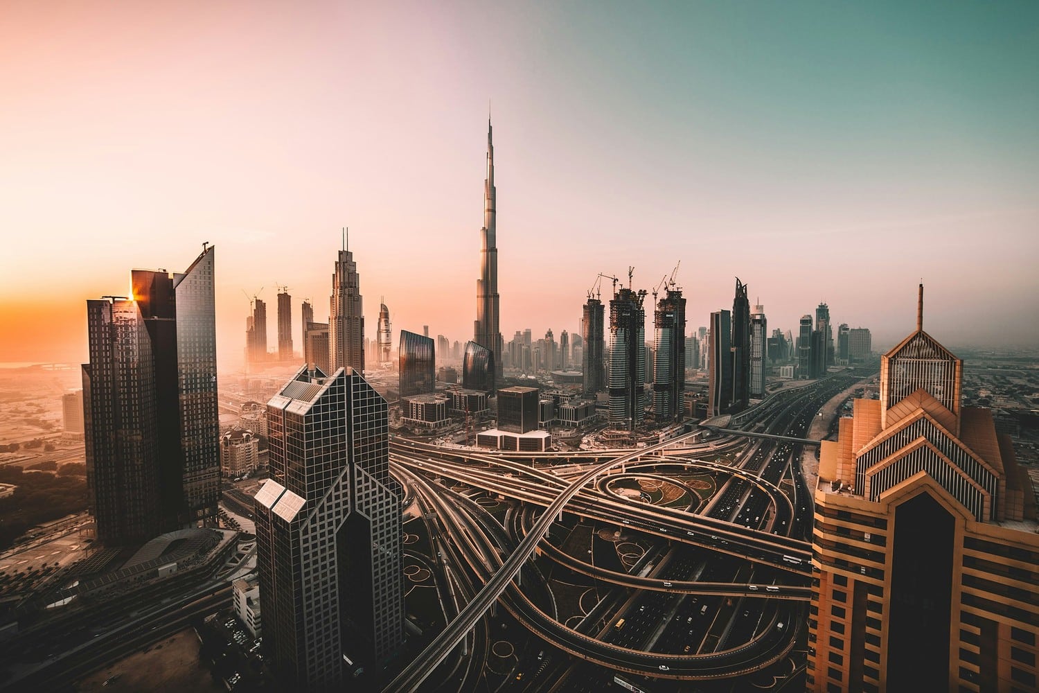 Vue emblématique de la skyline de Dubaï