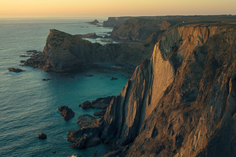 Décalage horaire entre la France et le Portugal : tout ce qu&rsquo;il faut savoir avant de partir