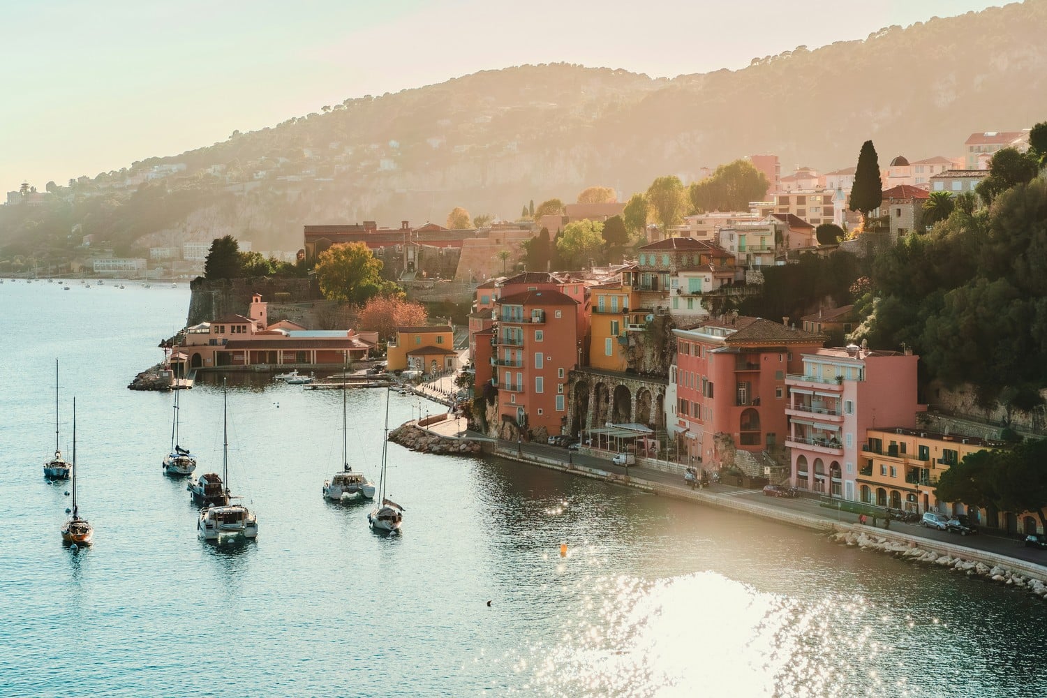 Vue panoramique sur la Côte d'Azur